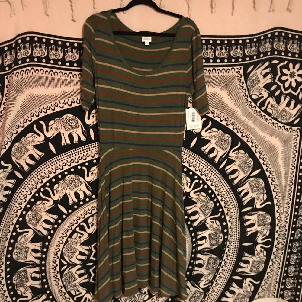 LuLaRoe Nicole Dress
